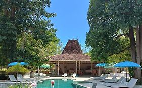 Maleo Moyo Hotel & Dive Resort